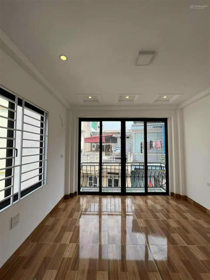 Cho thuê căn hộ nghĩa tân  phường nghĩa đô, 60m², gồm 2 phòng, khép kín, (giá 7,5 triệu/tháng)