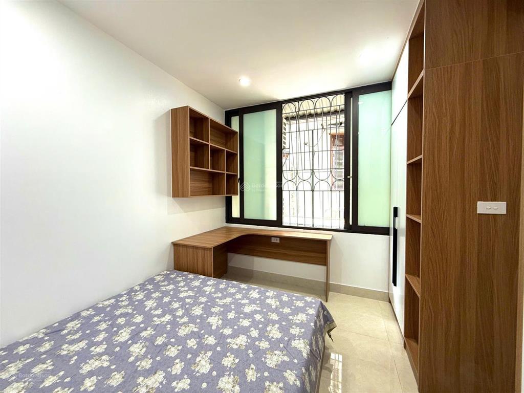 Bán căn hộ tập thể phố phan kế bính  liễu giai  ba đình . 60 m2, tầng 3 ,( giá 4,8 tỷ )