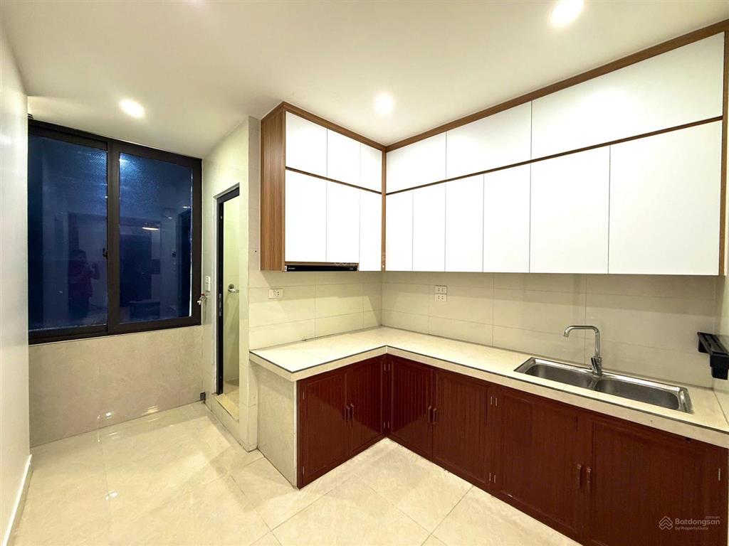 Bán căn hộ tập thể phố phan kế bính  liễu giai  ba đình . 60 m2, tầng 3 ,( giá 4,8 tỷ )