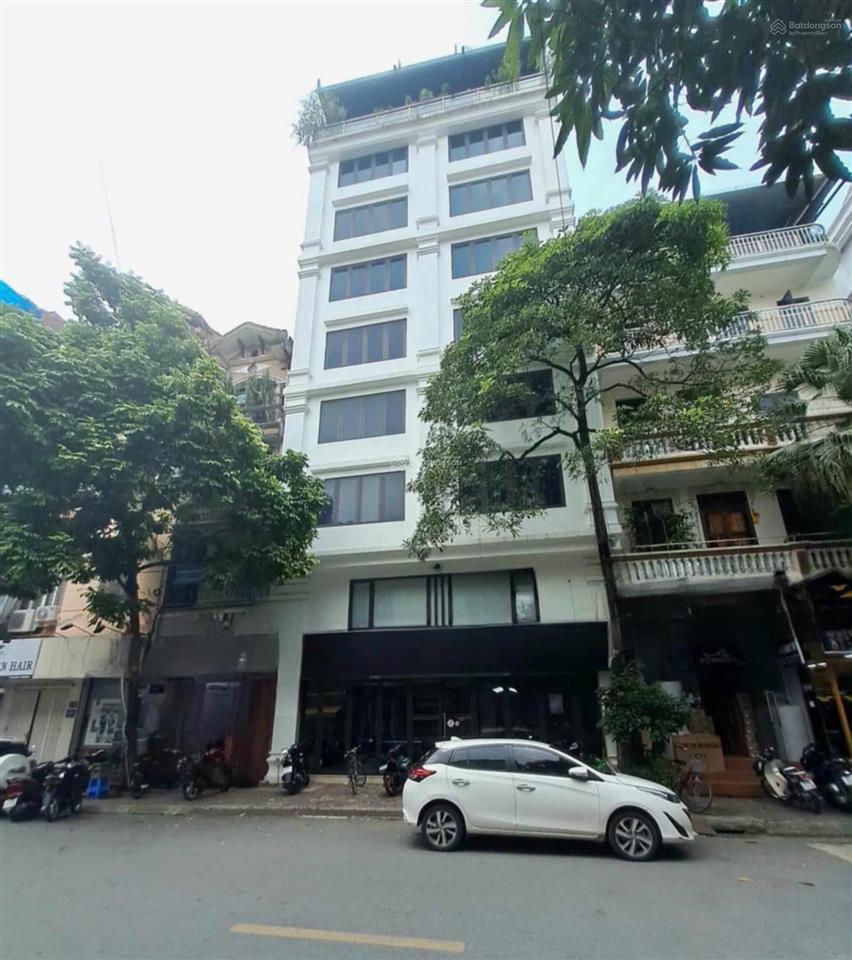 Bán nhà mặt phố vĩnh phúc, ba đình. dt 52 m2, 9 tầng thang máy, mt 6,1 m, giá 32,8 tỷ. 0903 268 ***