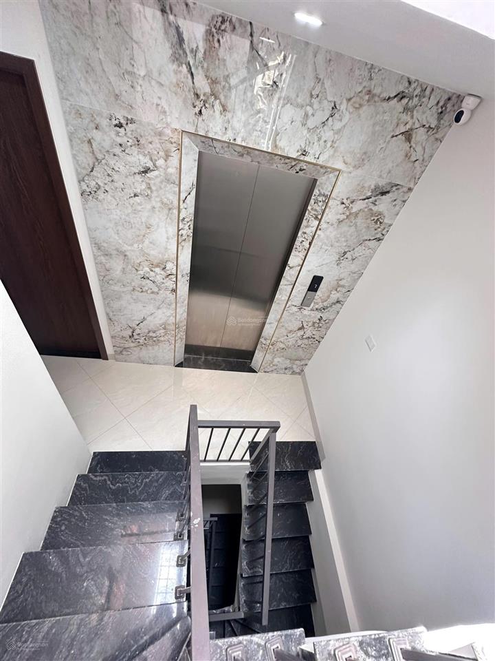 Bán tòa nhà căn hộ dòng tiền lô góc 3 mặt thoáng  view hồ tây  dt 116 m2, 8 tầng  nhỉnh 19 tỷ