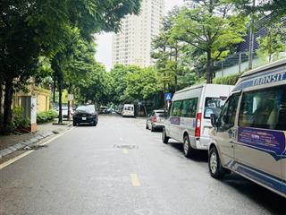 Nhà riêng khu phân lô liễu giai  ba đình. 98m2, 5 tầng, mt 7,5m, 48 tỷ, ngõ ô tô, đt 0978 569 ***