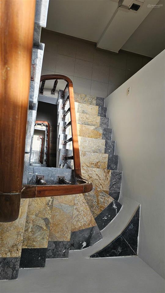 Bán tòa apartment lô góc 3 mặt thoáng  view hồ tây  120 m2, 8 tầng  nhỉnh 19 tỷ, đt 0978 569 ***