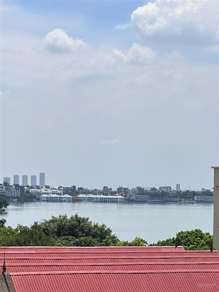 Bán tòa apartment lô góc 3 mặt thoáng  view hồ tây  120 m2, 8 tầng  nhỉnh 19 tỷ, đt 0978 569 ***