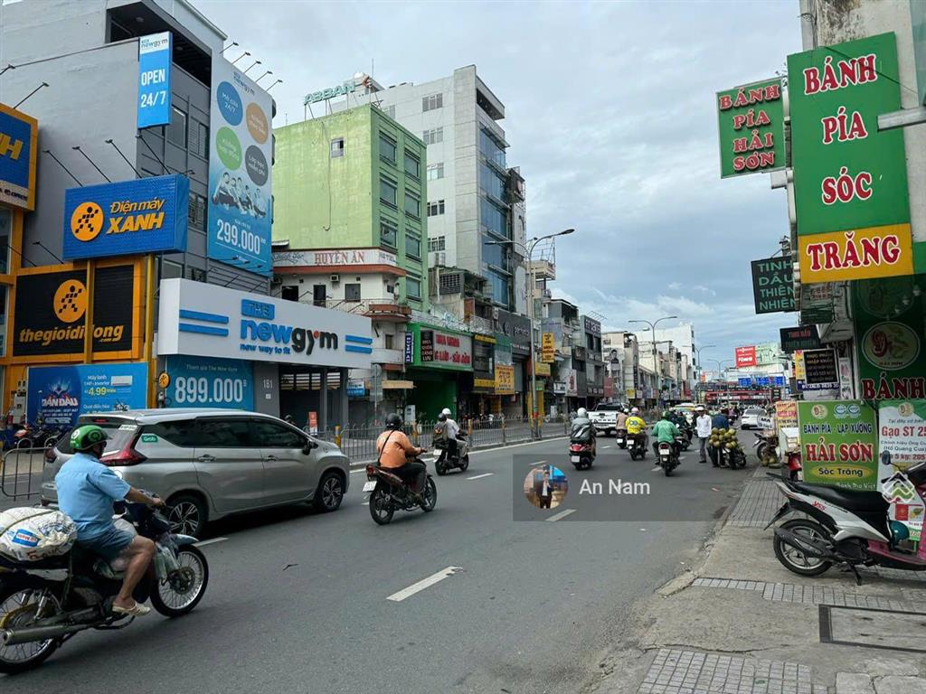 Chủ ngộp nặng cần bán gấp mt dương bá trạc, quận 8 (70 x 40m) ctxd 30 tầng giá chỉ 270 tỷ