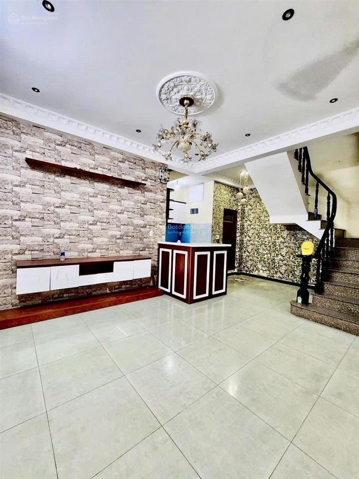 Tôi bán nhà 101/ thành thái, q10  đất 44m2 | 4 tầng 4pn siêu rẻ chỉ