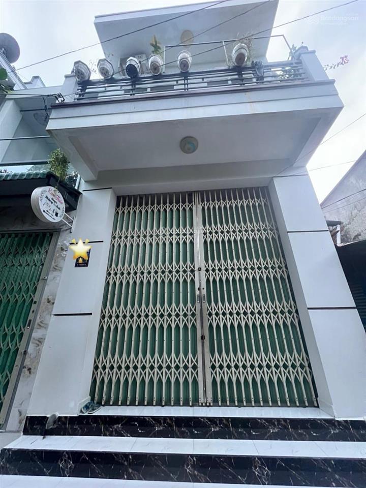Bán nhà trung tâm nha trang hẻm 1170 đường 2/4 phường vạn thắng. giá bán 2,3 tỷ sổ đỏ riêng.