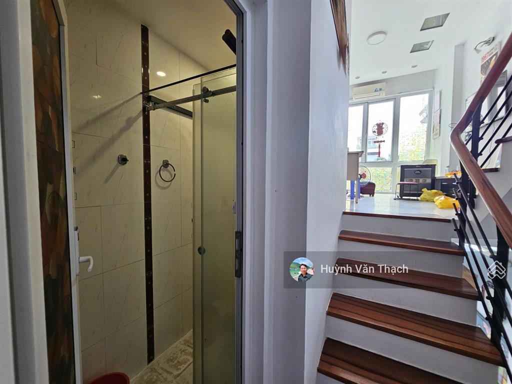 Nhà 4 tầng tttp nha trang giá 5ty phù hợp an cư tại trung tâm nha trang