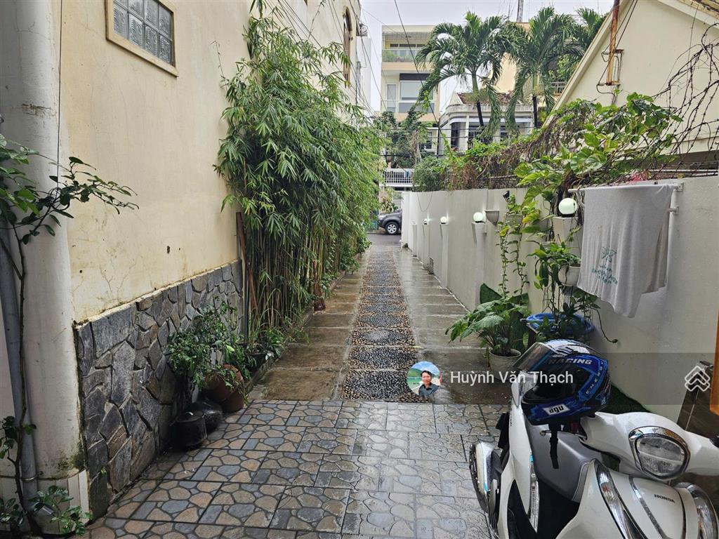 Nhà 4 tầng tttp nha trang giá 5ty phù hợp an cư tại trung tâm nha trang