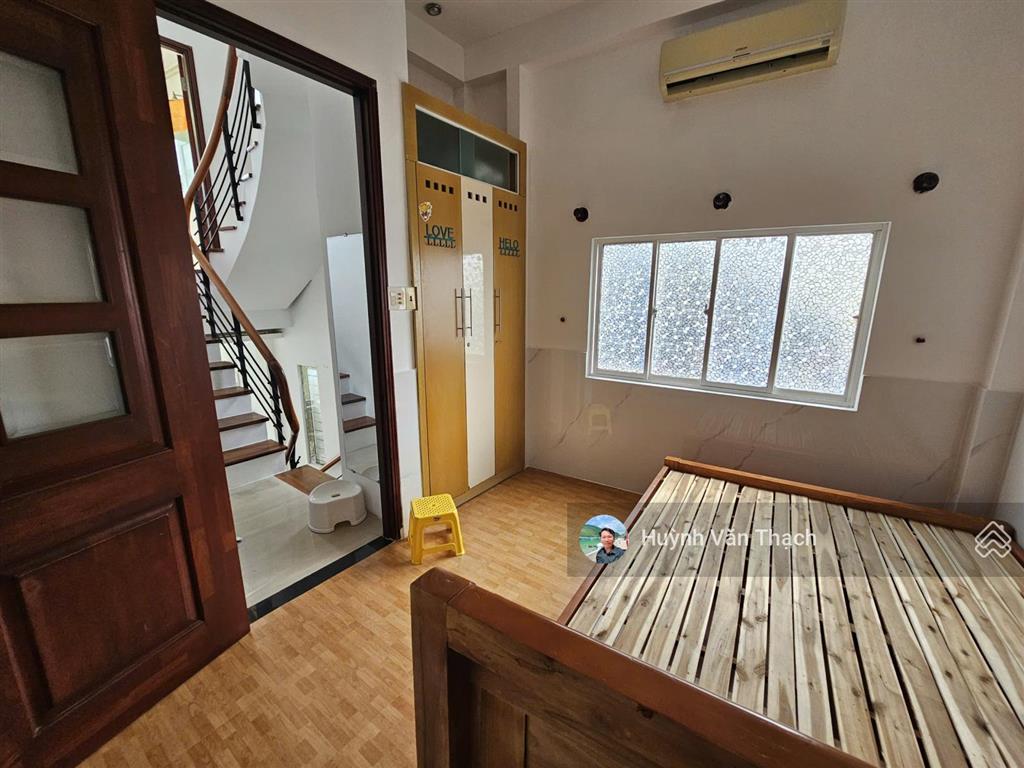 Nhà 4 tầng tttp nha trang giá 5ty phù hợp an cư tại trung tâm nha trang