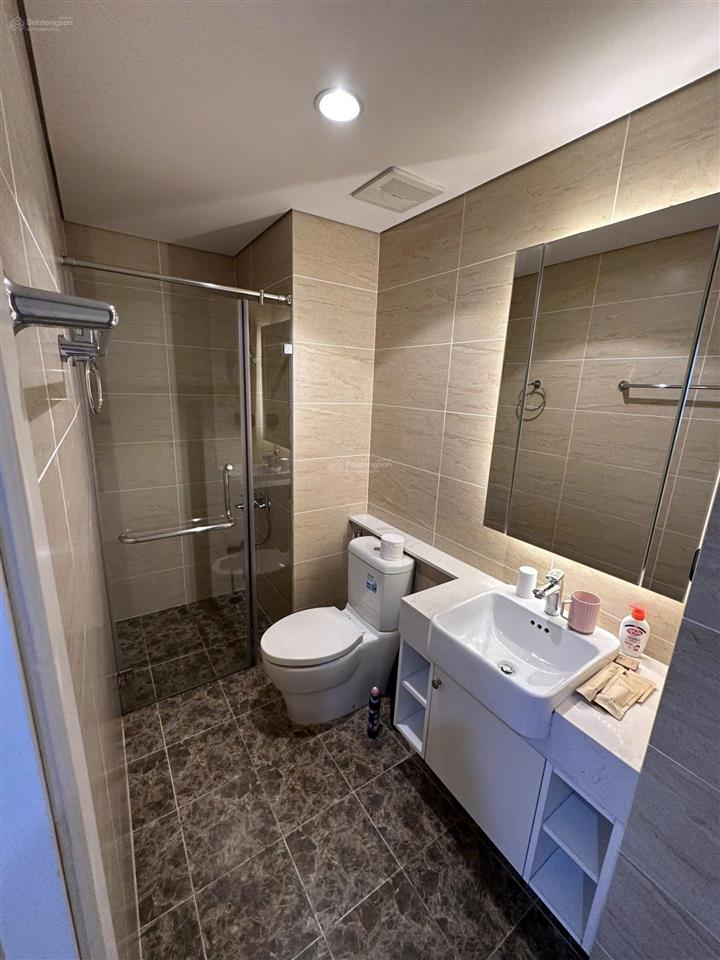 Giảm 800 triệu! chính chủ bán gấp căn hộ 2pn dt 70m2 imperia garden, full đồ đẹp, sổ hồng lâu dài