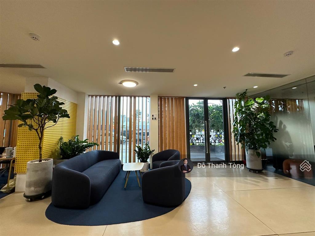 Cho thuê shop thương mại/văn phòng tòa nhà the crest  metropole thủ thiêm. chỉ 26$/m2/tháng