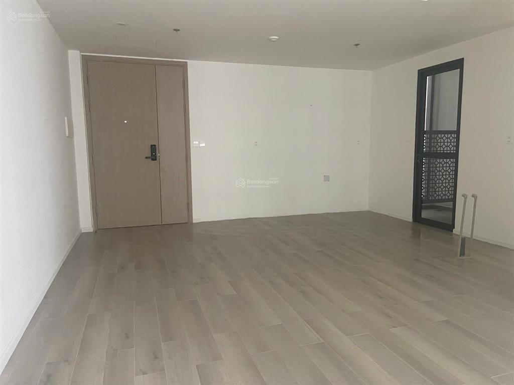 Resort tại gia  2pn lumière boulevard (74m2), view hồ bơi phi thuyền. giá hấp dẫn 4,1 tỷ all in