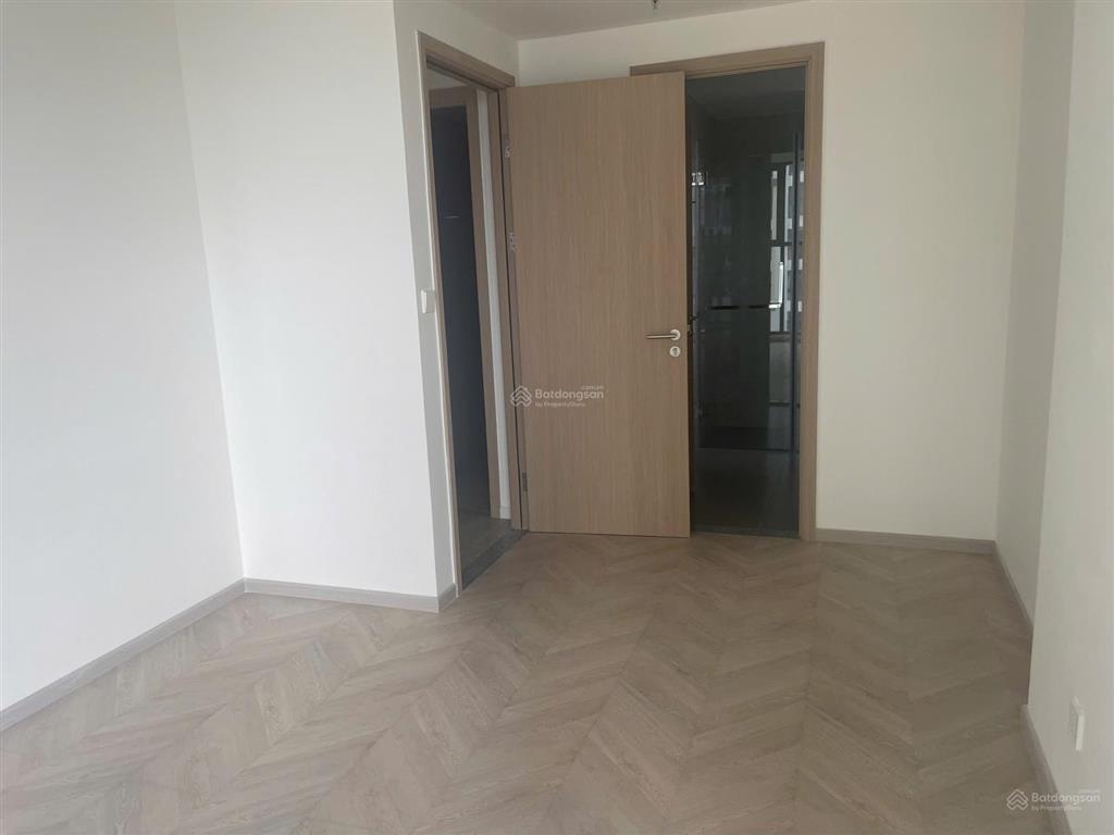 Resort tại gia  2pn lumière boulevard (74m2), view hồ bơi phi thuyền. giá hấp dẫn 4,1 tỷ all in