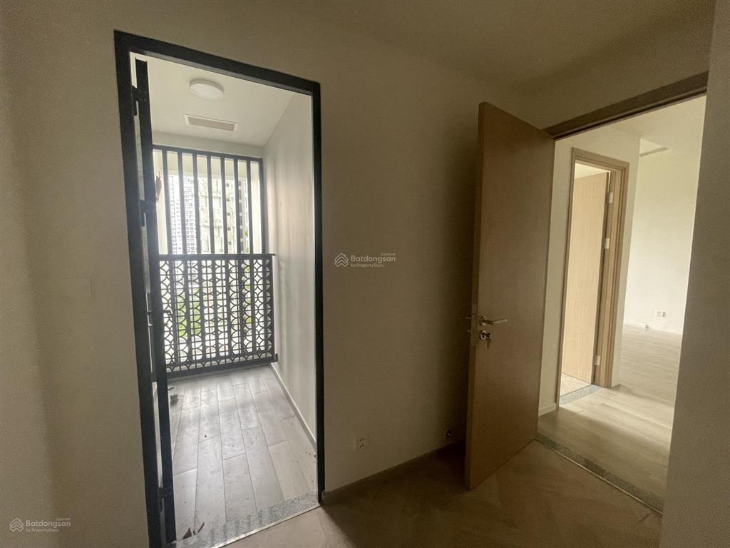 Giá tốt bán nhanh căn hộ 2pn 1wc dt 55m2 masteri lumiere view thoáng mát, tần trung giá 3,19 tỷ