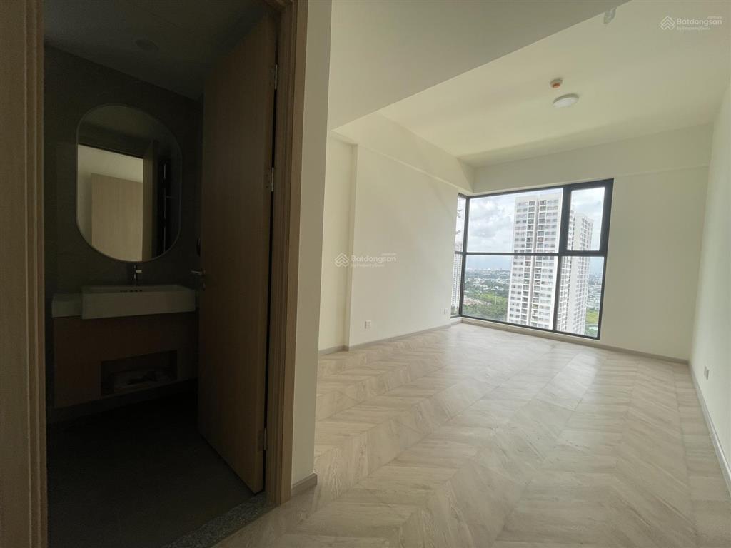 Căn hộ giá tốt 3pn2wc view công viên 36ha, hướng đông nam, dt 96m2, hđmb ký cđt giá 6,4 tỷ 100%