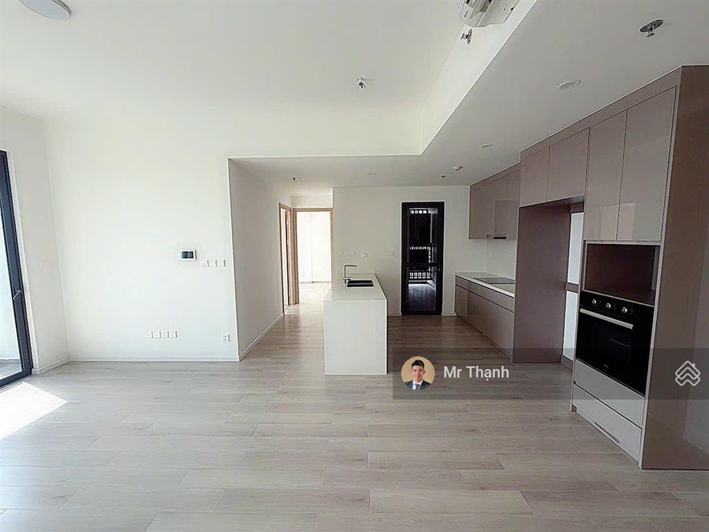 Căn hộ giá tốt 3pn2wc view công viên 36ha, hướng đông nam, dt 96m2, hđmb ký cđt giá 6,4 tỷ 100%
