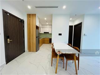 Chính chủ bán gấp 2pn  2wc full nội thất, tầng thấp tiện lợi view nội khu resort giá 5.2 tỷ all in