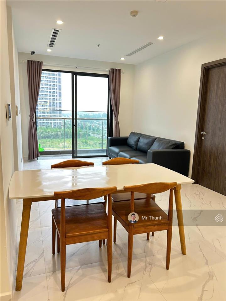 Chính chủ bán gấp 2pn  2wc full nội thất, tầng thấp tiện lợi view nội khu resort giá 4,8 tỷ all in