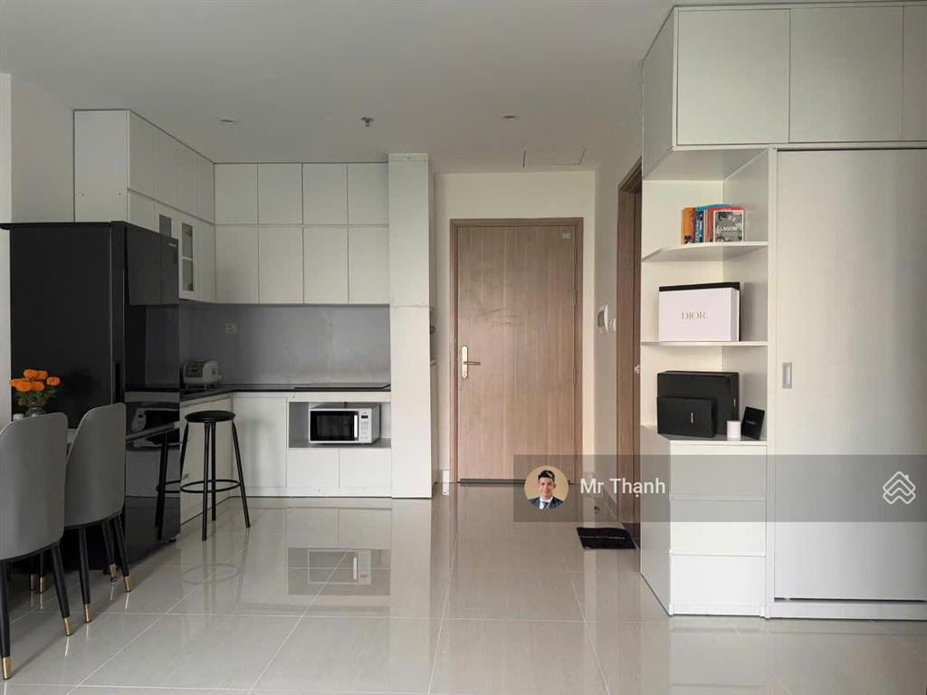 Bán studio 28,5m2 sẳn sổ the origami. có nội thất, có ban công, tầng trung. chỉ 1,85 tỷ allin.