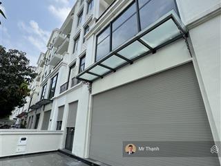 Bán nhà phố 5 tầng vinhomes grand park  vừa ở vừa có dòng tiền 25tr/tháng  cạnh vinmec, vinschool