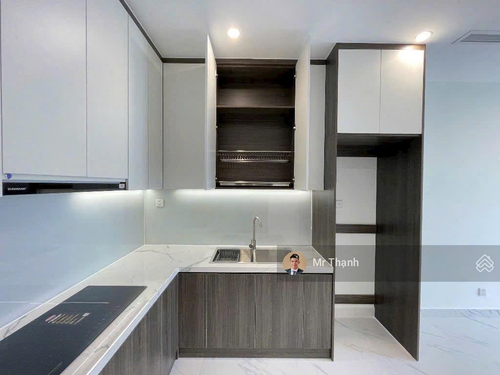 Cắt thẳng 400tr! 1pn+ ~55m2 opus one view hồ bơi, chỉ 4.1 tỷ all in. hỗ trợ cho thuê/ra hàng nhanh