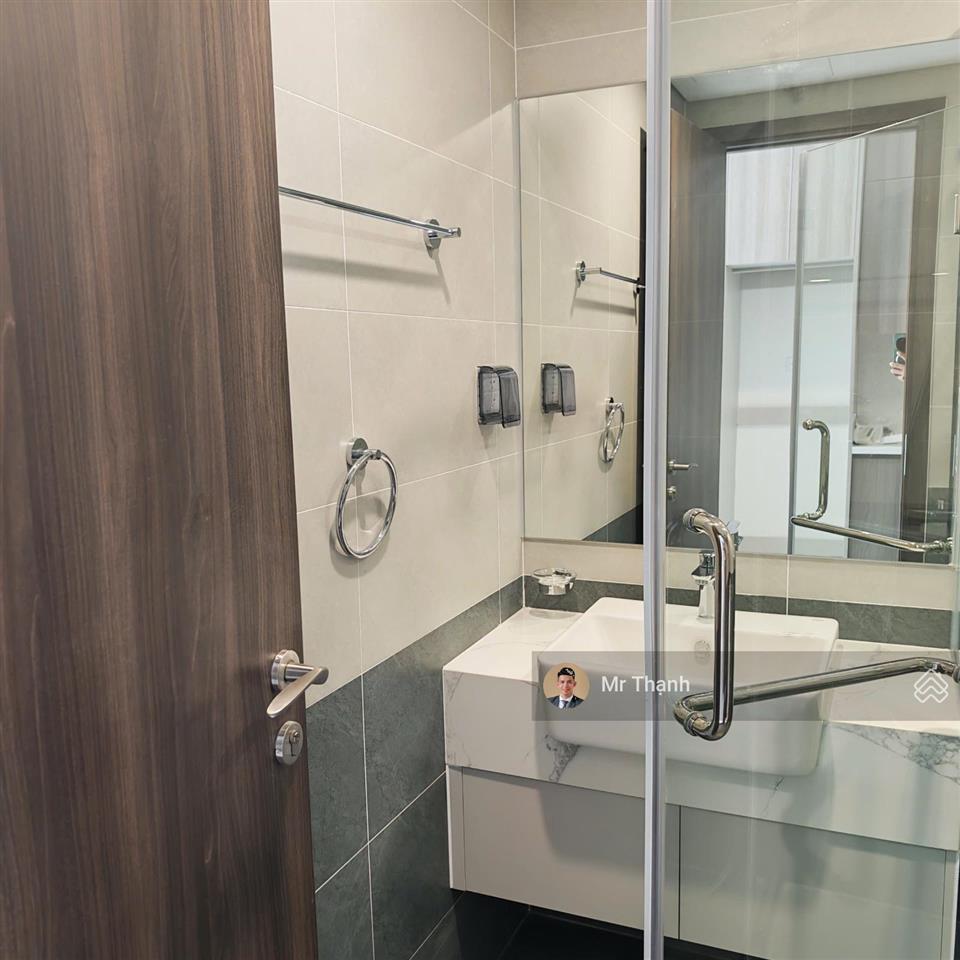 Tuyệt tác airbnb  studio opus one hướng đông nhà mới, tầng trung view hồ bơi & 36ha 2.85 tỷ all in