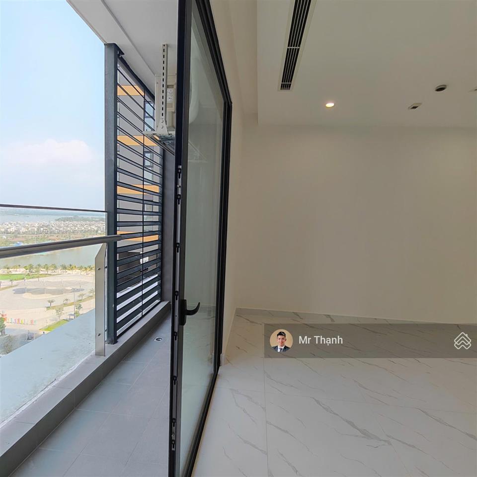 Tuyệt tác airbnb  studio opus one hướng đông nhà mới, tầng trung view hồ bơi & 36ha 2.85 tỷ all in