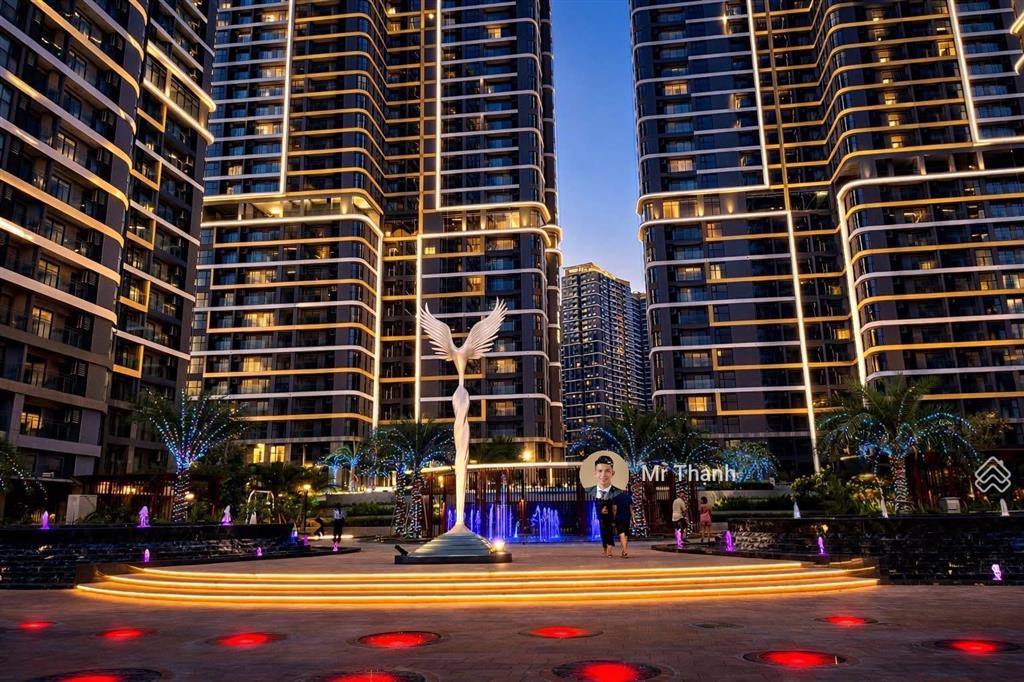 Tuyệt tác airbnb  studio opus one hướng đông nhà mới, tầng trung view hồ bơi & 36ha 2.85 tỷ all in
