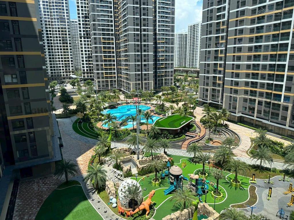 Ôm trọn vincom bán studio glory heights 30m2 ngay tâm điểm mua sắm. giá cực tốt 2 tỷ. mua là lời!