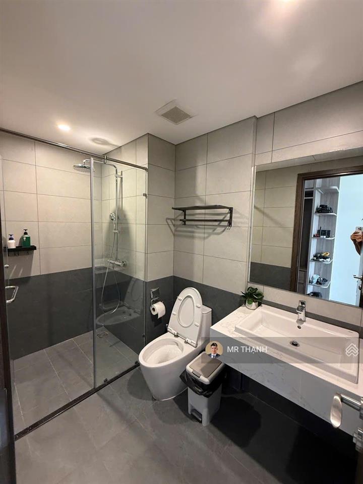 Bán căn hoa hậu beverly 2pn 2wc full nội thất dt 79m2, hướng đn view công viên. giá 4,9 tỷ all in