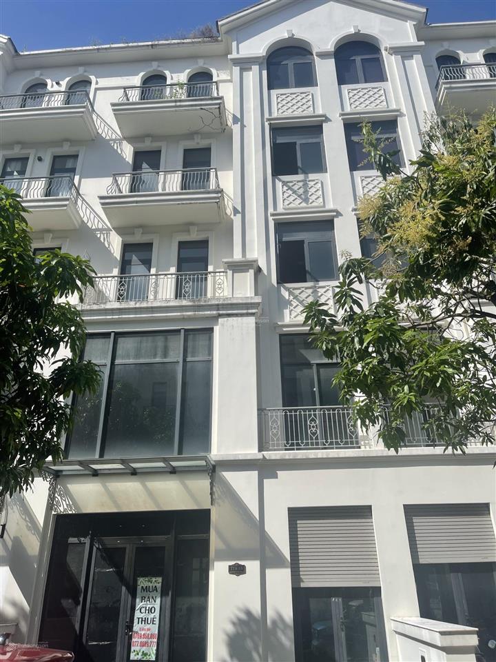 Độc quyền bán nhà phố manhattanvinhomes q9, giá 24.5 tỷ, dt 126m2, trục đường kinh doanh, nhà thô