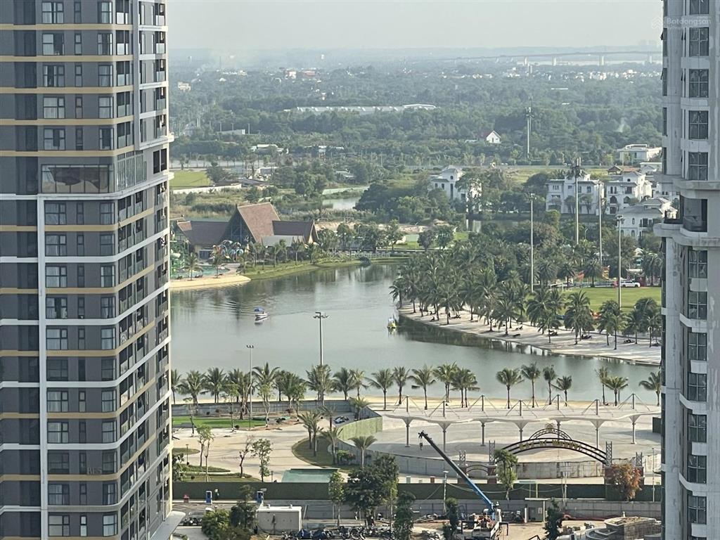 Độc quyền bán căn 2pn2wc, beverly solari, giá 3.330 tỷ, view đông nam nhìn quảng trường, tầng trung