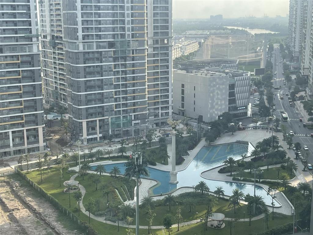 Độc quyền bán căn 2pn2wc, beverly solari, giá 3.330 tỷ, view đông nam nhìn quảng trường, tầng trung