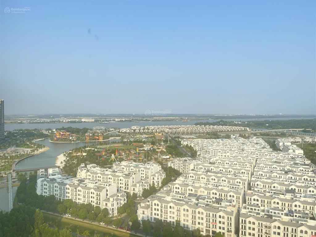 Độc quyền căn 1pn + giá 3.5 tỷ, đã có sổ, dt54m2, the beverly  vinhomes q9, tầng trung view thoáng