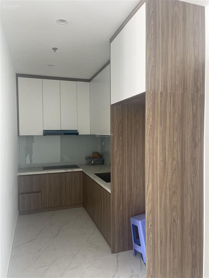 Độc quyền căn 1pn + giá 3.5 tỷ, đã có sổ, dt54m2, the beverly  vinhomes q9, tầng trung view thoáng