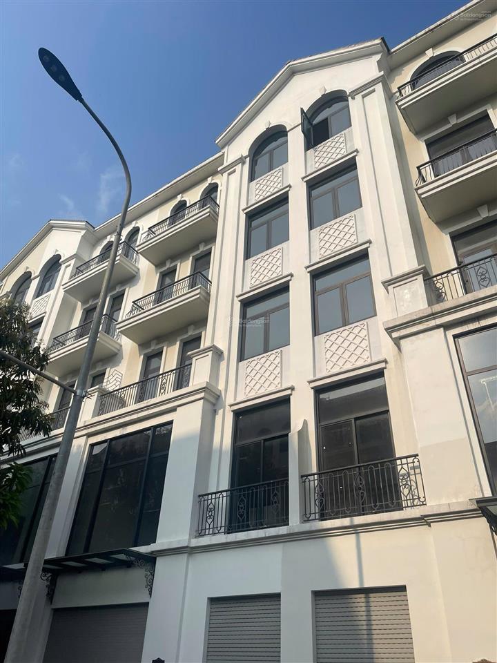 Độc quyền bán căn nhà phố manhattan, dt84m2, 5 tầng, giá 17 tỷ, sẵn sổ, nhà thô, sát công viên 36ha