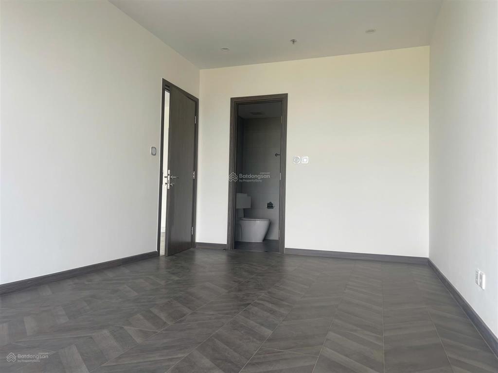 Bán căn 3pn2wc view trực diện công viên 36ha, giá 8,299 tỷ, dt 100m2, the beverly  vinhomes quận 9