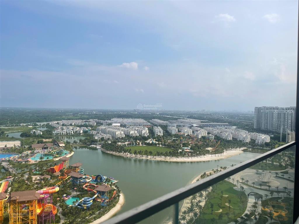 Bán căn 3pn2wc view trực diện công viên 36ha, giá 8,299 tỷ, dt 100m2, the beverly  vinhomes quận 9