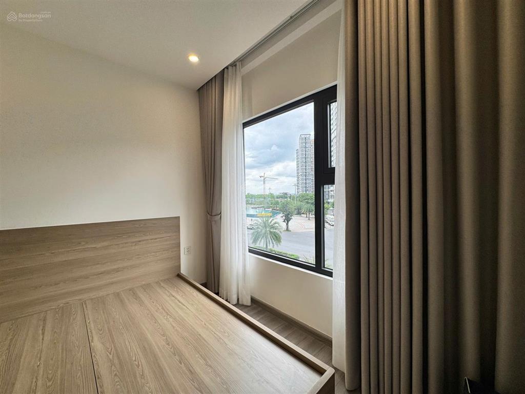 Bán 2pn2wc tòa gh6 view vincom, full nội thất gỗ, giá 3.8 tỷ, dt59m2, glory heightsvinhomes q9