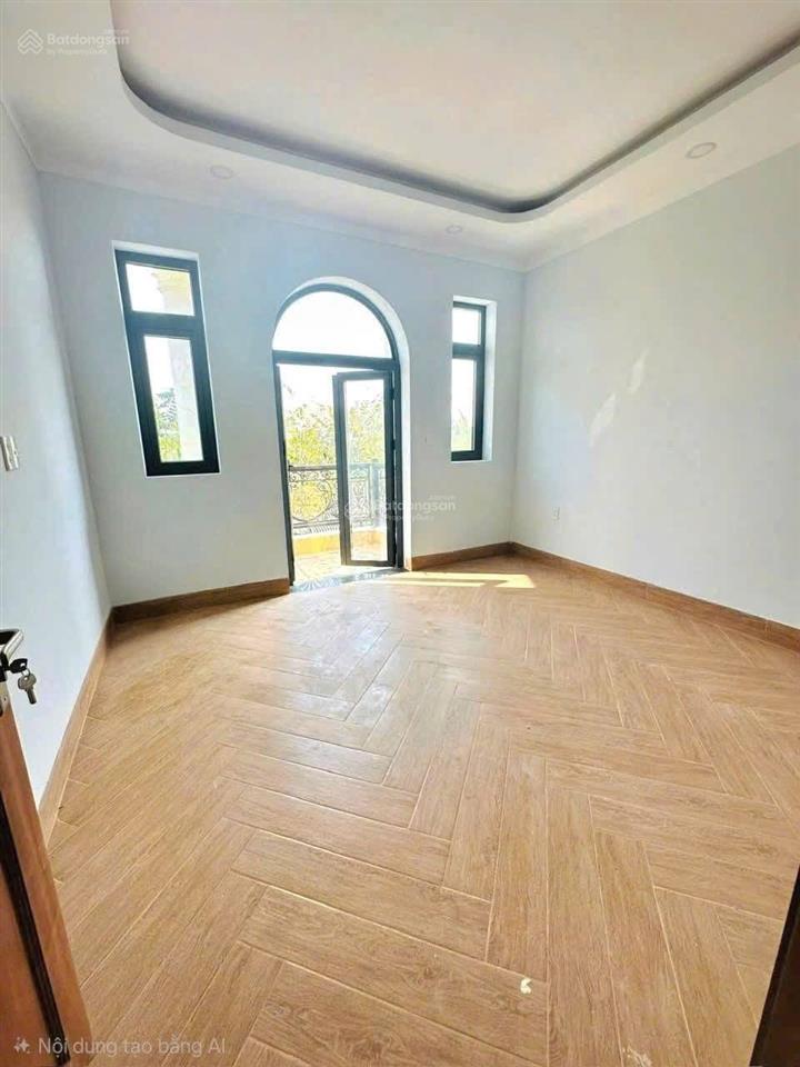 Bán nhà 4 tầng đường lò lu, đường 10m, giá 6,6 tỷ/67m2