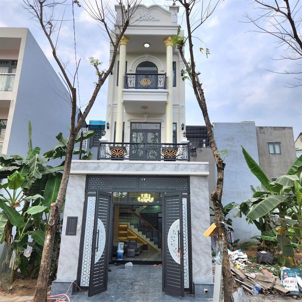 Bán nhà 4 tầng đường lò lu, đường 10m, giá 6,6 tỷ/67m2