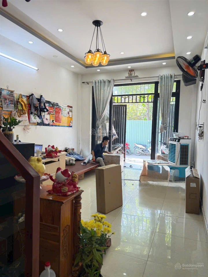 Bán nhà võ văn hát p. long trường, hẻm 8m giá hơn 5 tỷ