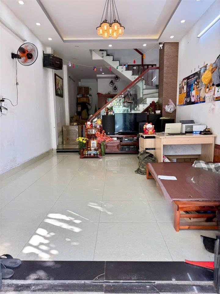 Bán nhà võ văn hát p. long trường, hẻm 8m giá hơn 5 tỷ