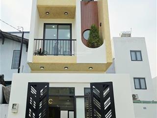 Nhà 3 tầng đường trường lưu. long trường q9 giá 4,9 tỷ còn tl