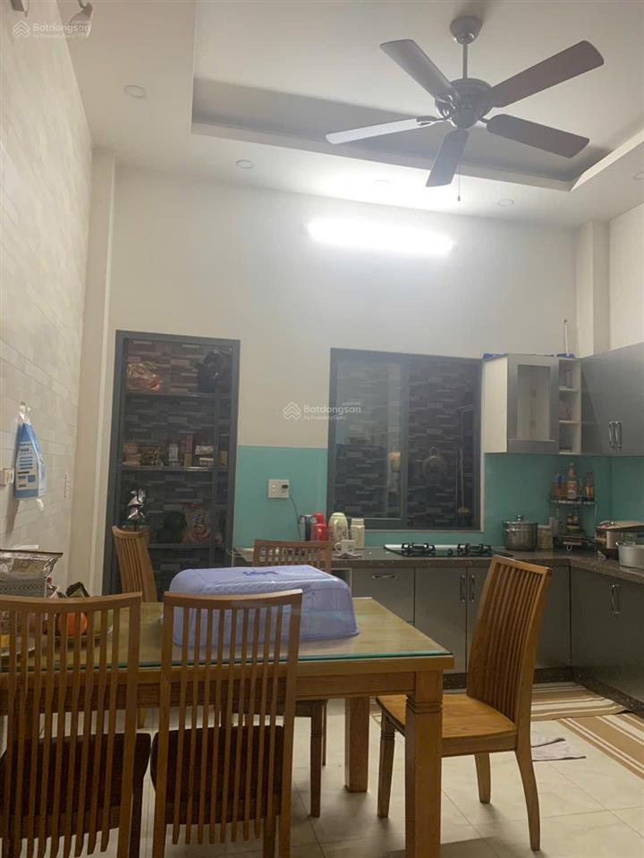 Bán nhà 4 tầng, hẻm xe hơi sát quận 2 giá 7,9 tỷ/64m2