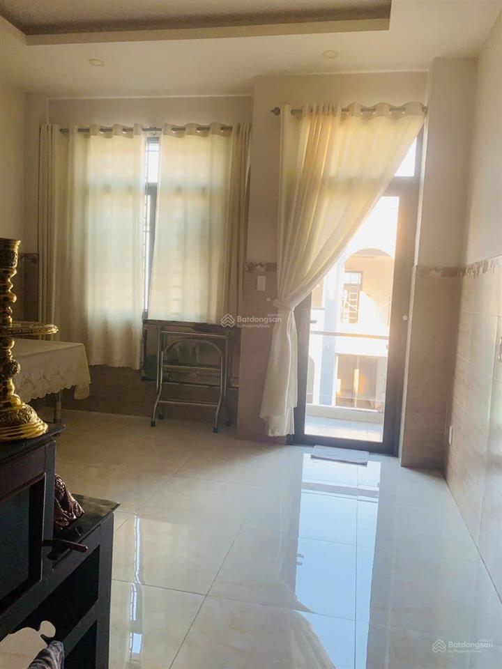 Bán nhà 4 tầng, hẻm xe hơi sát quận 2 giá 7,9 tỷ/64m2