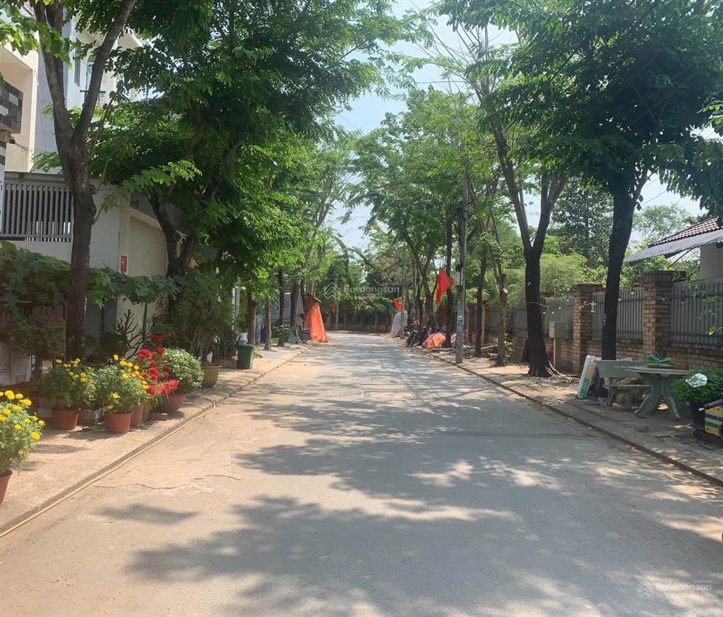 Bán nhà 3 tầng hẻm xe hơi đường lò lu, giá 5,7 tỷ còn thương lượng