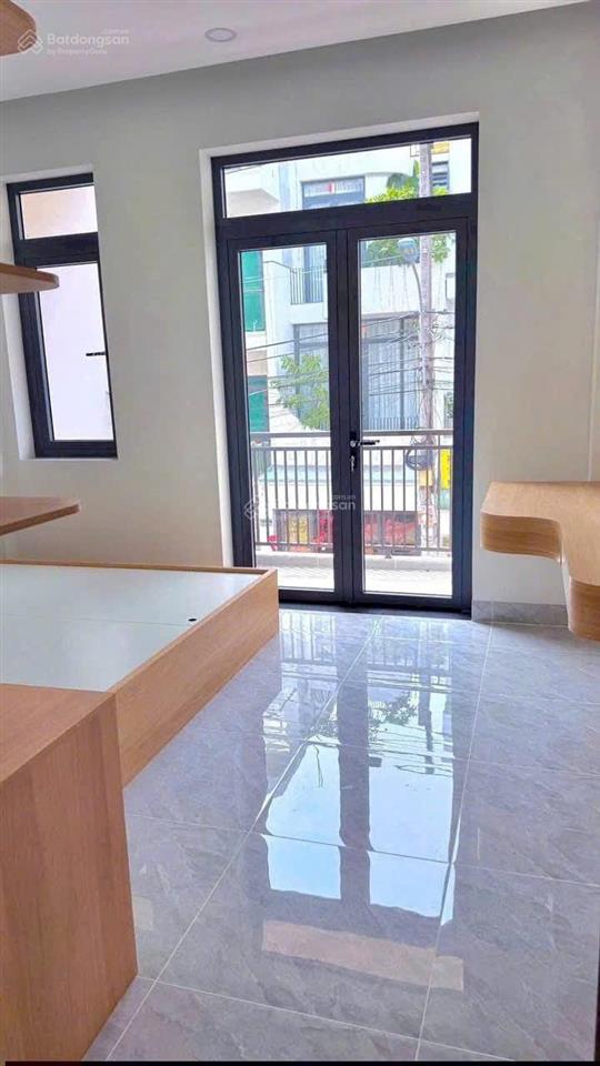 Cần bán nhà 5 tầng, đường 9m, p. long trường giá 5,86 tỷ