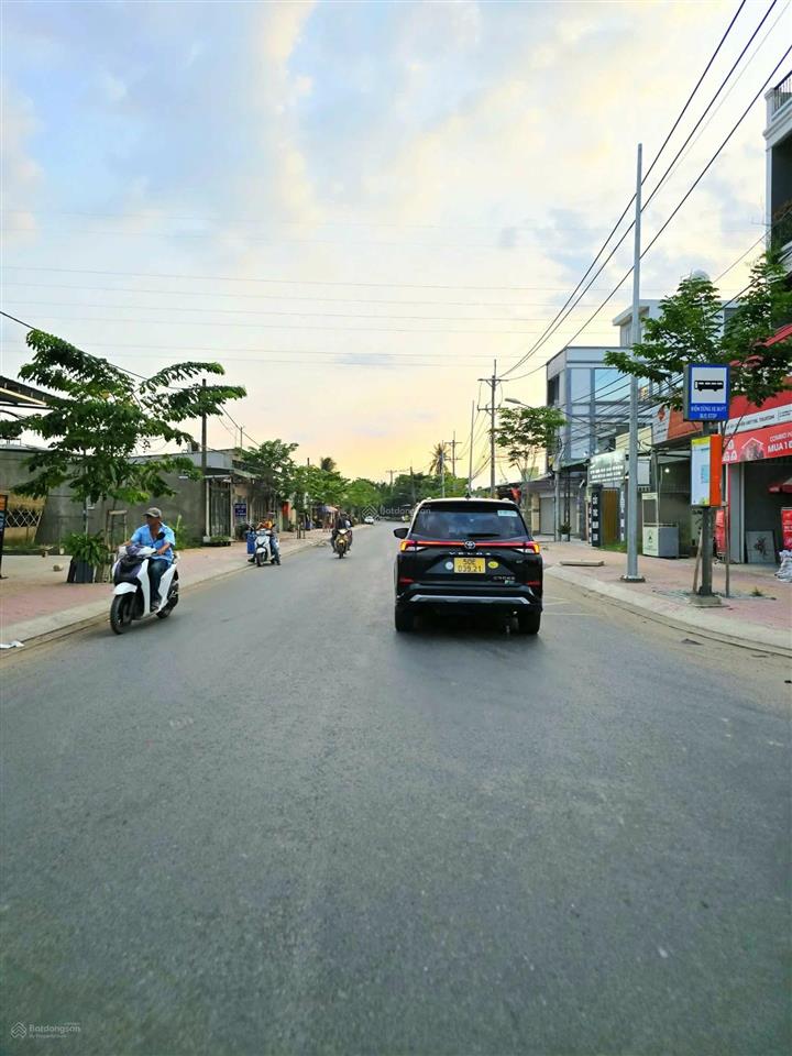Nhà 4 tầng, hẻm xe hơi, 1 sẹc lò lu, giá 6,2 tỷ/60m2 (còn tl)